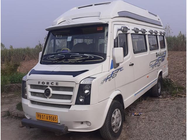 Tempo Hire Service in Srinagar